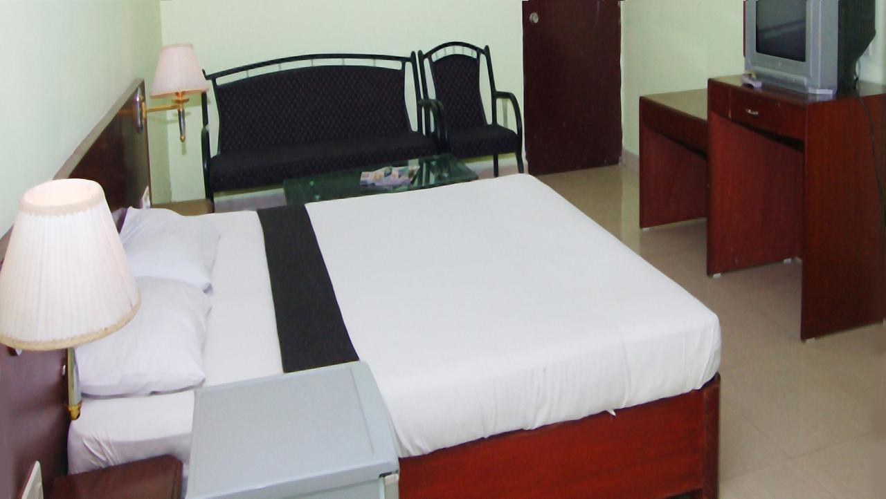 Vaishnavi Group Of Hotels Hyderabad Exterior foto